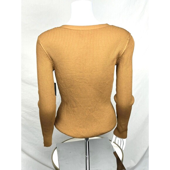 Leith Sweater Long Sleeve Henley V Neck Top Fitted Ribbed Latte Brown NWT Medium - Picture 3 of 4